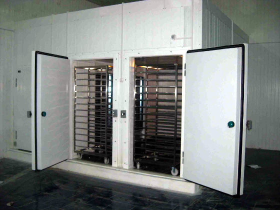 Ремонт промышленных холодильников в Красмоармейске с выездом | Вызов мастера по холодильникам на дом